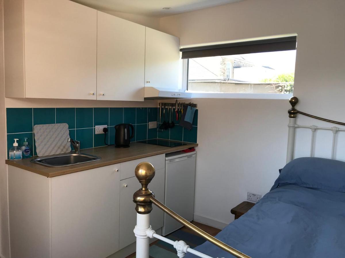 Appartement Flat Rocks, With Parking, 100M From Beach à Perranporth Extérieur photo